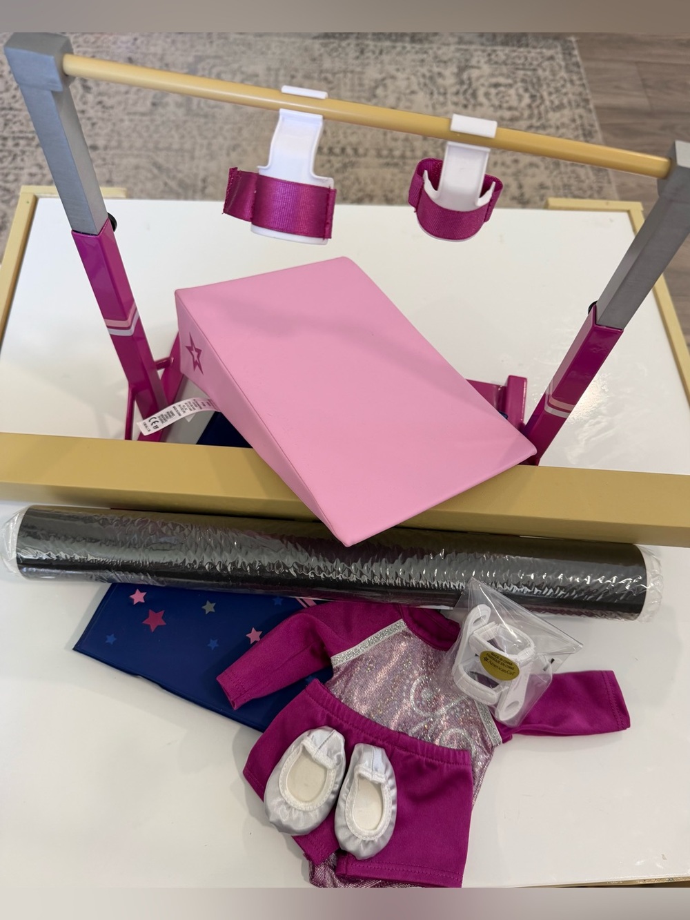 American Girl Gymnastics Set – Balance Beam, Mat & Outfit